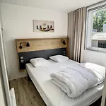 Nyaraló Mobil-home Grand Confort 4 Pers: Piscine Chauffee, Pres De La Plage, Parking Inclus - Fr-1-361a-48 Jullouville-les-Pins
