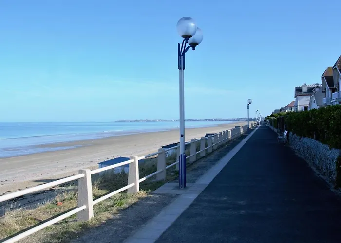 Mobil-home Grand Confort 4 Pers: Piscine Chauffee, Pres De La Plage, Parking Inclus - Fr-1-361a-48 Prázdninový dům Jullouville-les-Pins