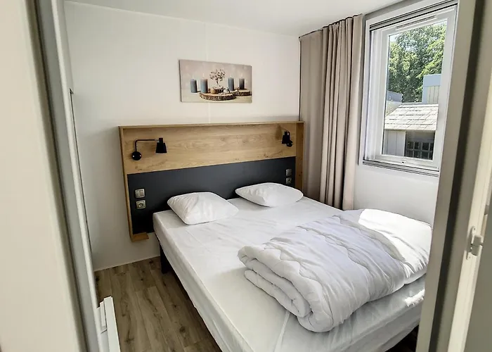 Prázdninový dům Mobil-home Grand Confort 4 Pers: Piscine Chauffee, Pres De La Plage, Parking Inclus - Fr-1-361a-48 Jullouville-les-Pins